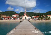 eglise-ponton-plage-anses-arlet