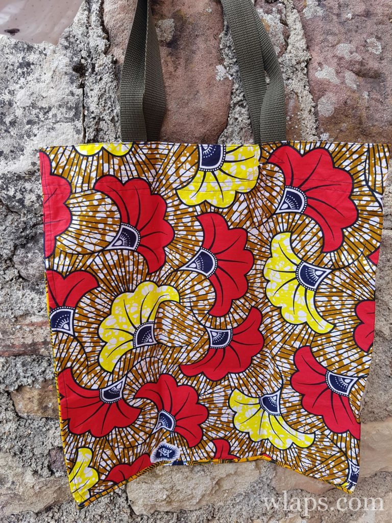 sac cabas en wax en souvenir de l'ile Maurice