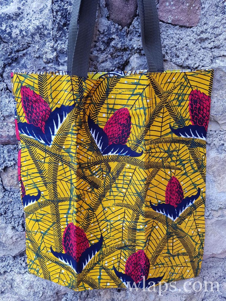 sac cabas en wax coté face en souvenir de l'ile Maurice