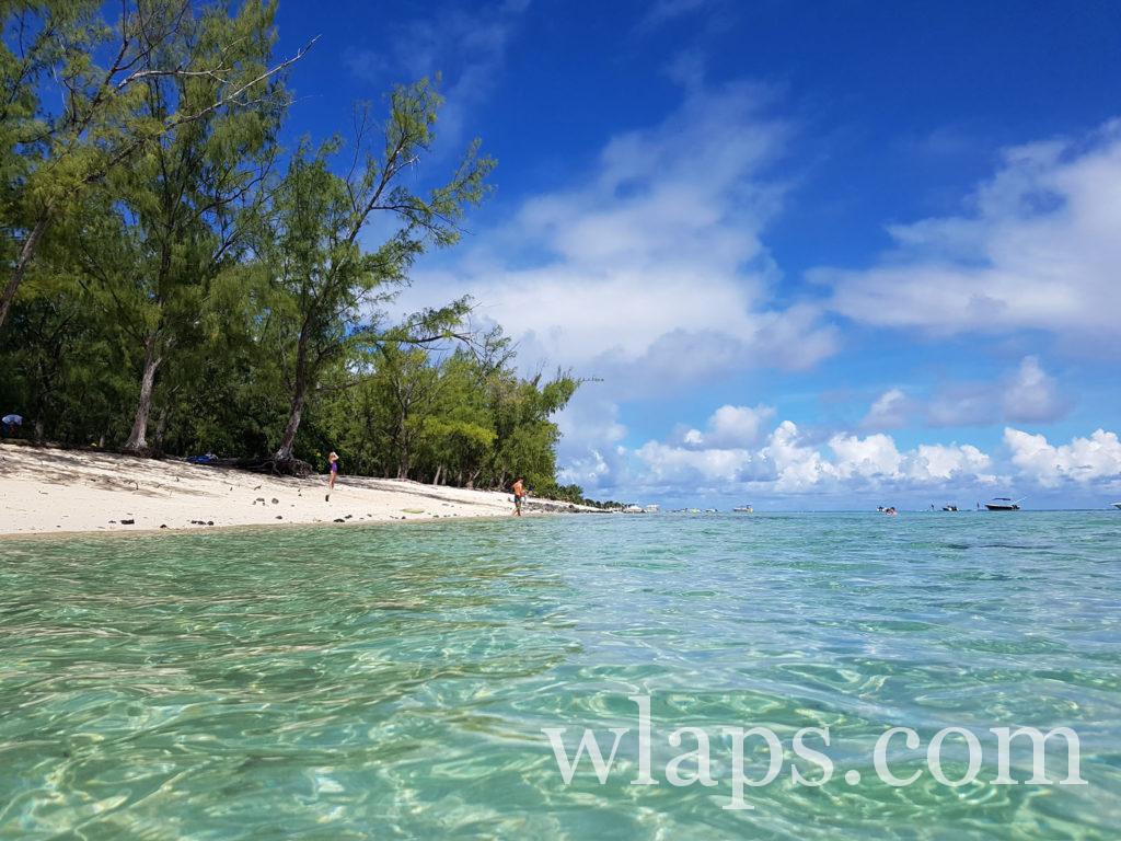 notre logement se trouvait près de la plage du morne brabant à l'ile Maurice