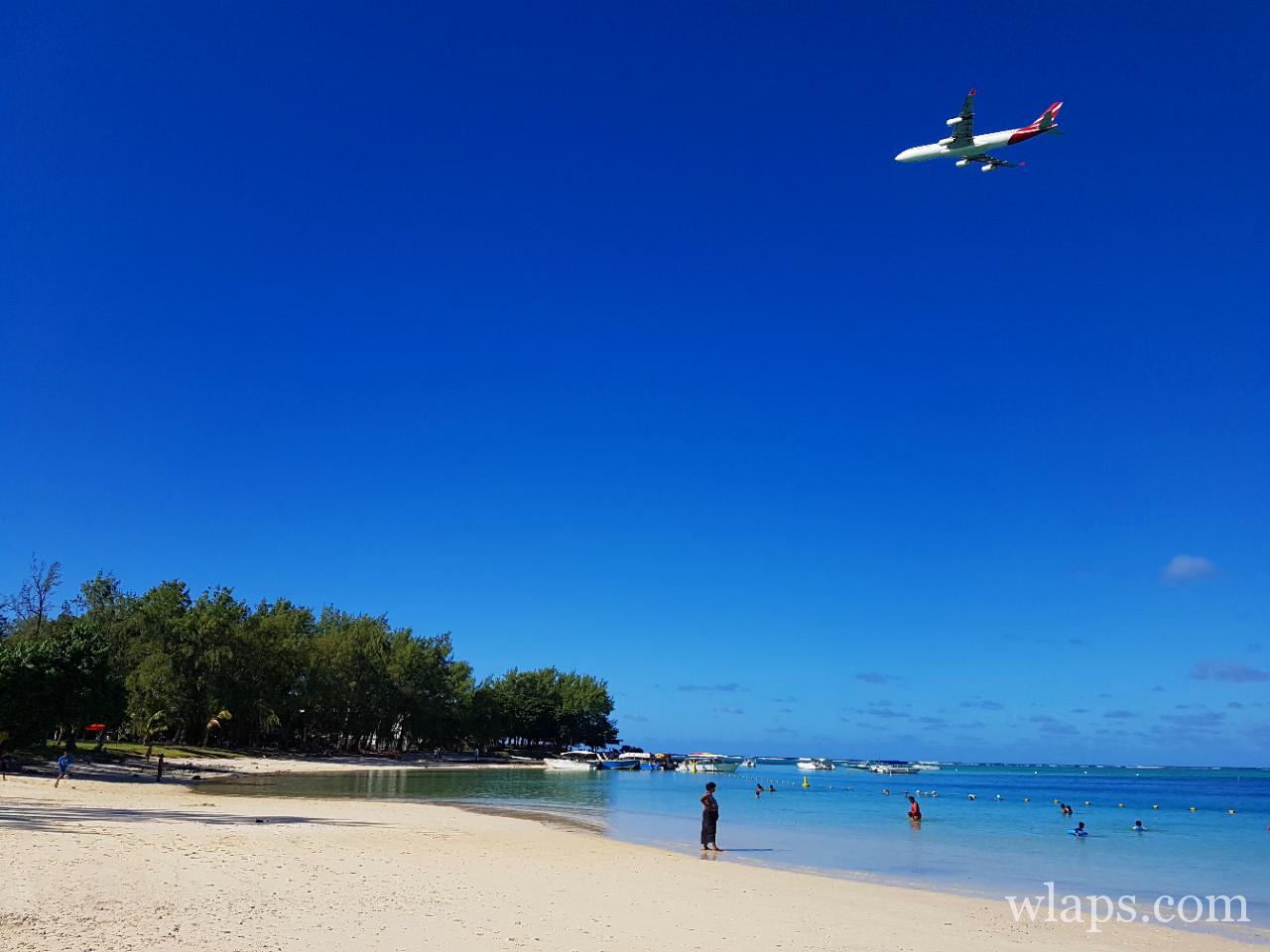 survol d'avion à La plage de Blue Bay à l'île Maurice