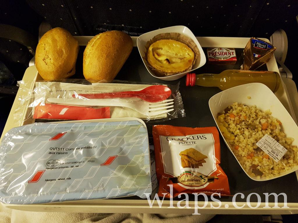 Notre repas ce jour-là à bord du vol long-courrier Air France pour rejoindre la Guadeloupe
