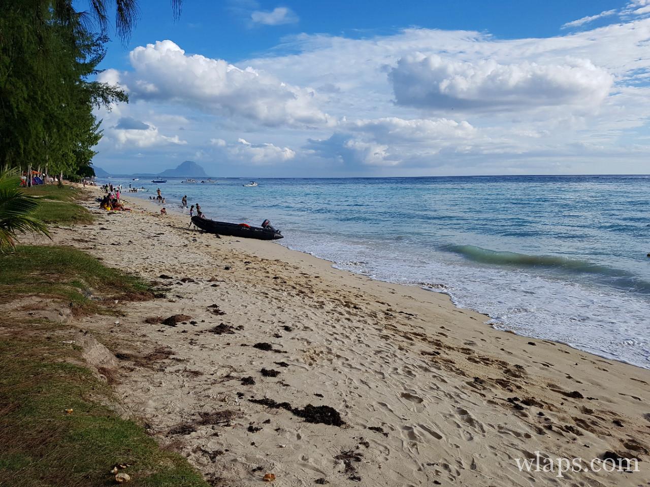 La plage de Flic en Flac à l'île Maurice