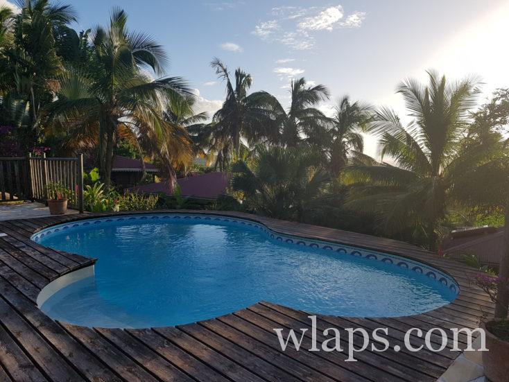 piscine aux gites Acomat Bellevue