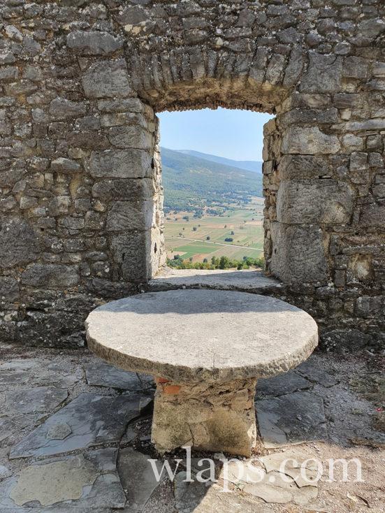 village de Boljun en Croatie et son chateau