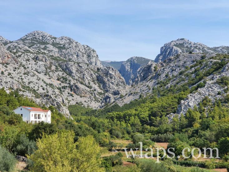 montagnes du Parc de Paklenica en Croatie