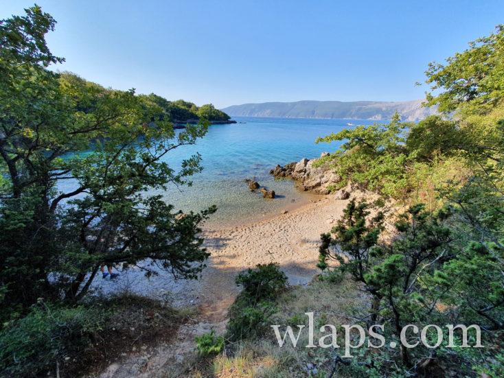 Spena beach sur Krk en Croatie
