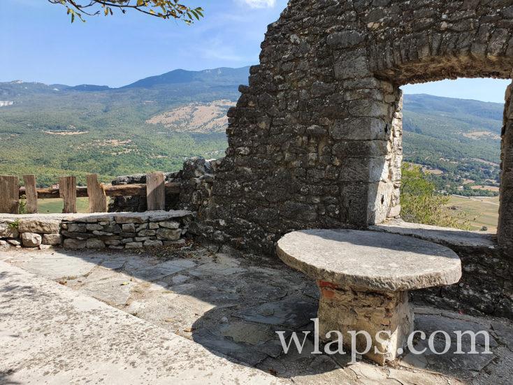 Village perché de Boljun en Croatie