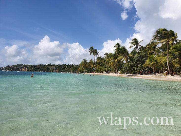 la plage de la caravelle en Guadeloupe