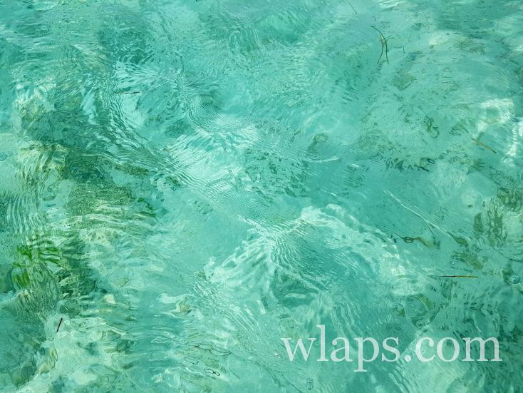 eau turquoise du lagon