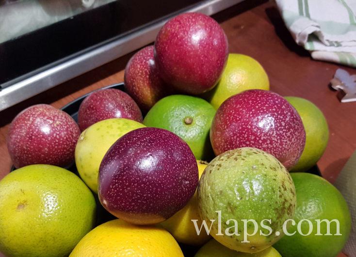 des fruits de la passion à Tahiti