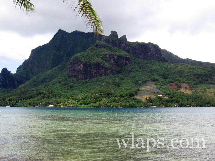 montagne à Moorea