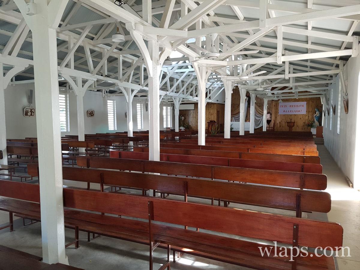 Intérieur de l'église 