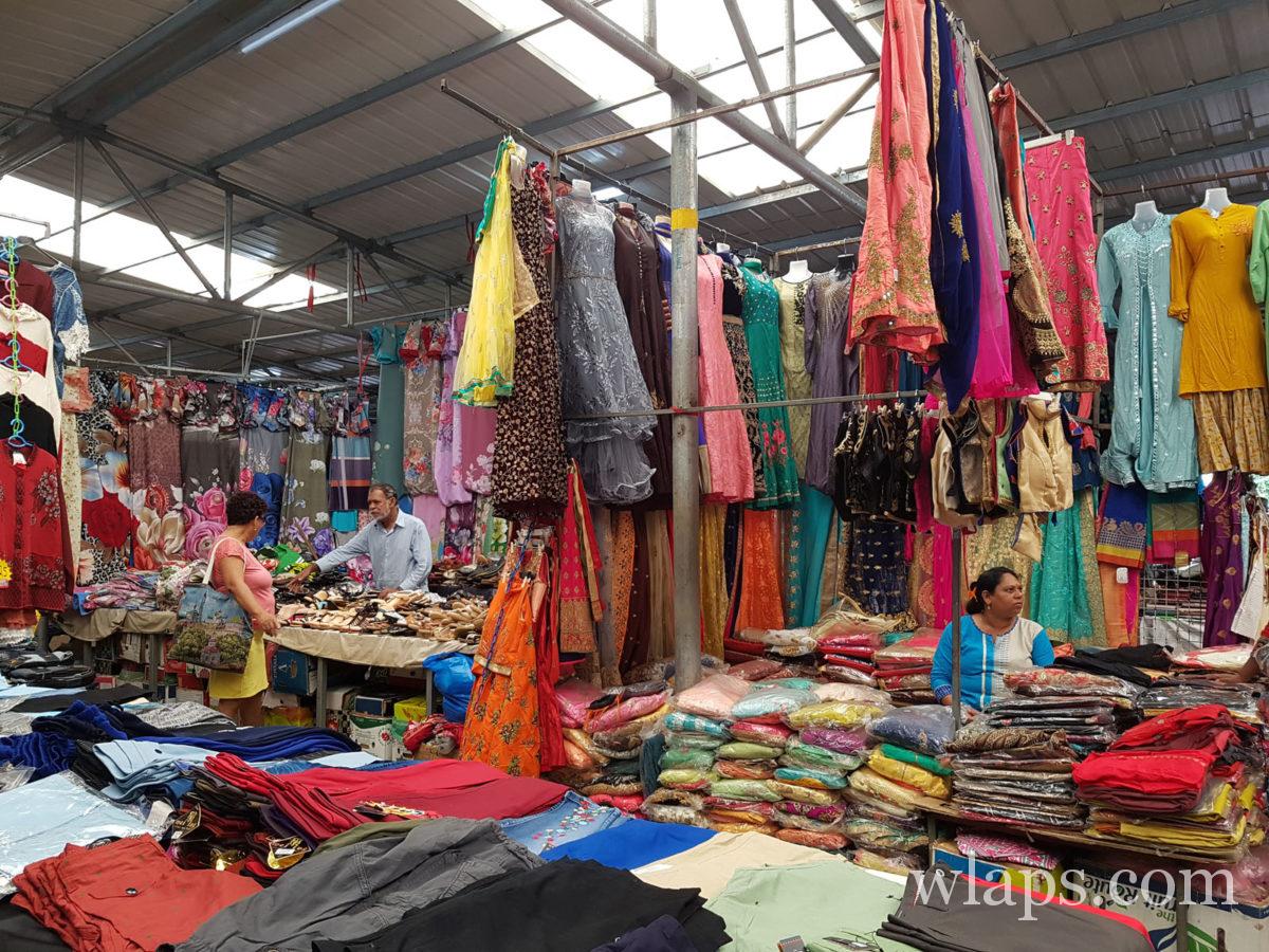 Marché aux textiles de Quatre Bornes à l'île Maurice