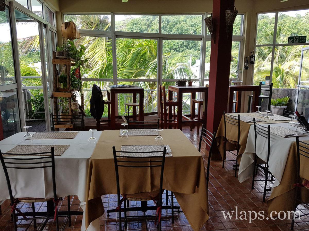 intérieur du Restaurant Aux 2 frères à l'île Rodrigues