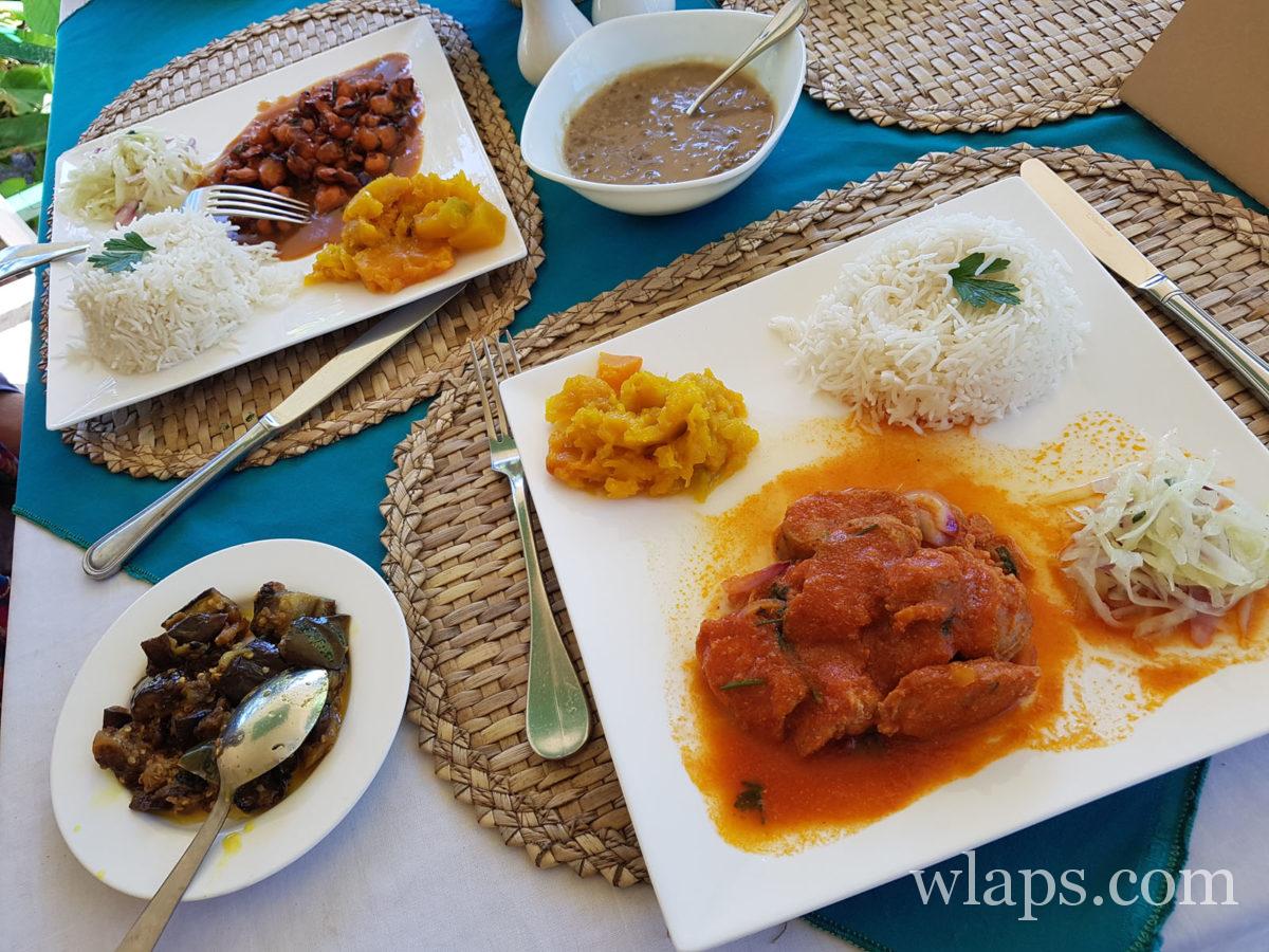 assiettes aux saveurs rodriguaises chez Madame La Rose à l'île Rodrigues