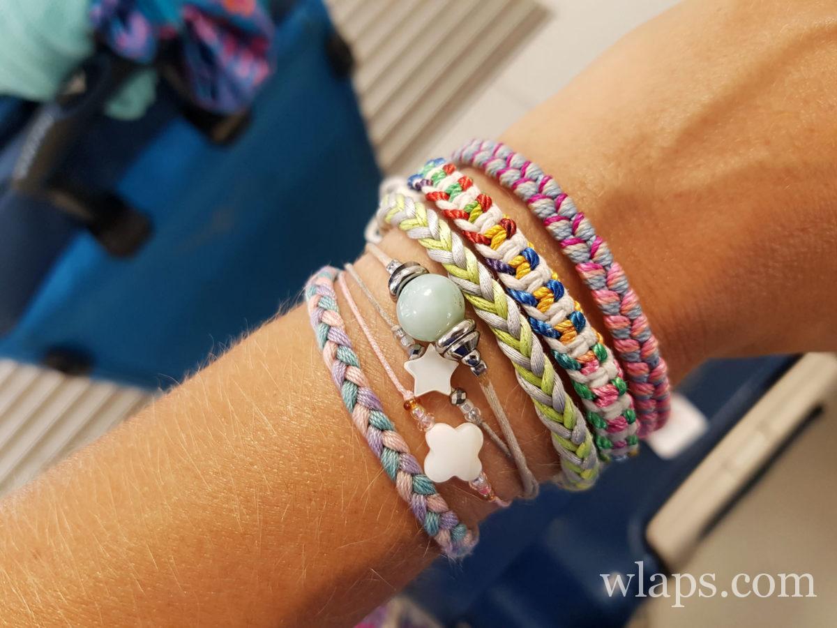 bracelets qui est un souvenir de l'île Rodrigues