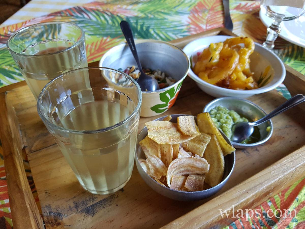 Les restaurants où manger à l'île Maurice offrent un apéritif comme ici