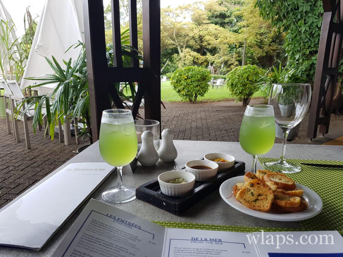 apéritif au restaurant le Fangourin à Pamplemousses