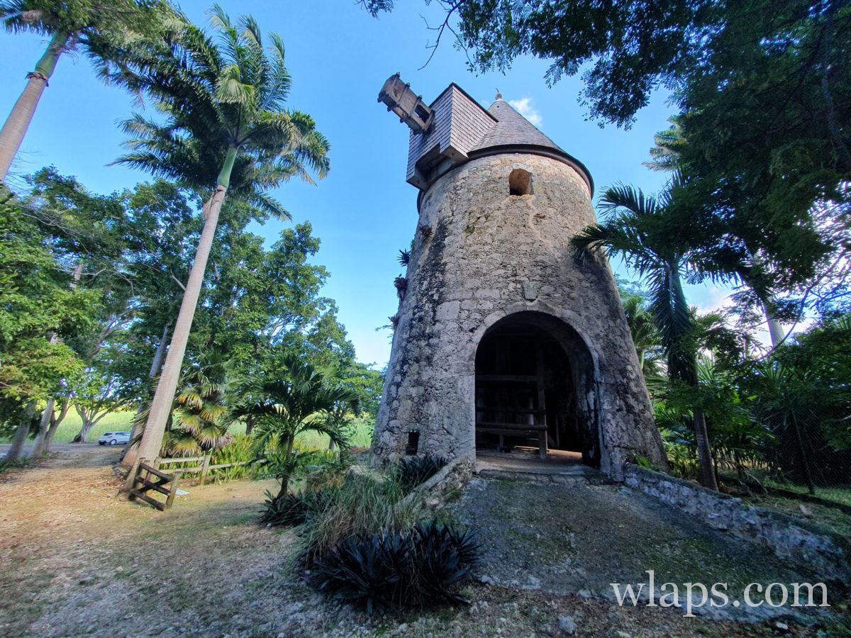 moulin de la distillerie Damoiseau au Moule en Guadeloupe