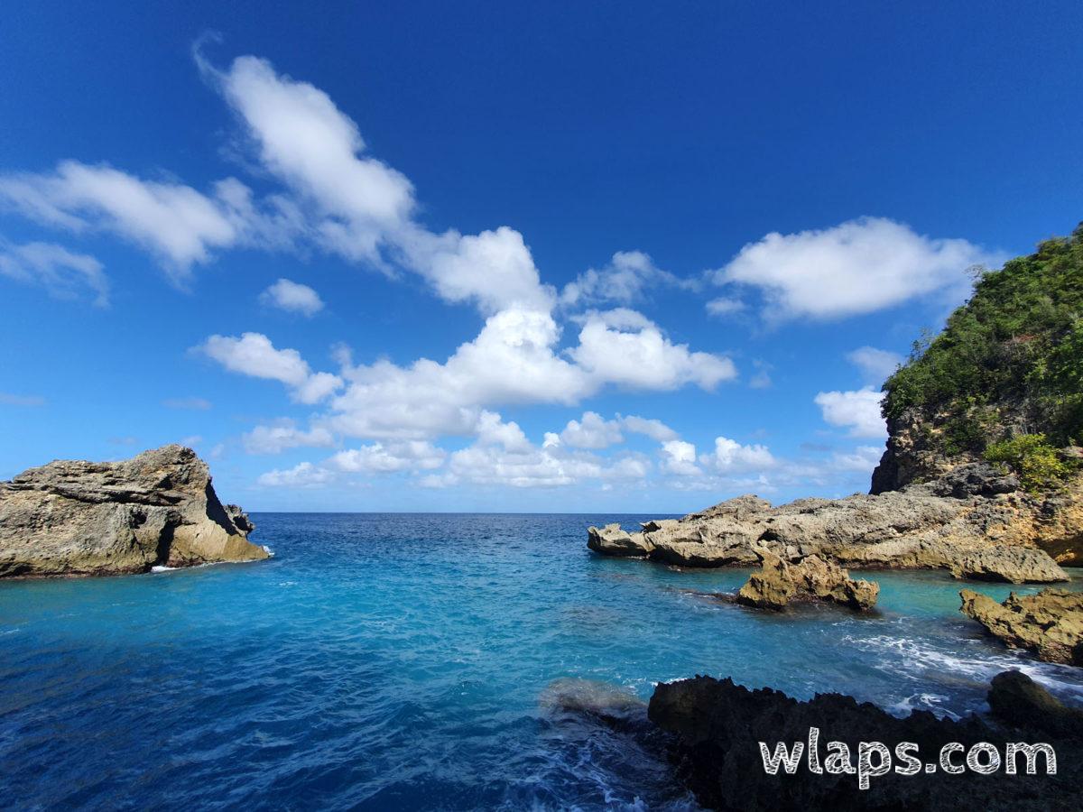 Dégradé de bleus en Grande-Terre