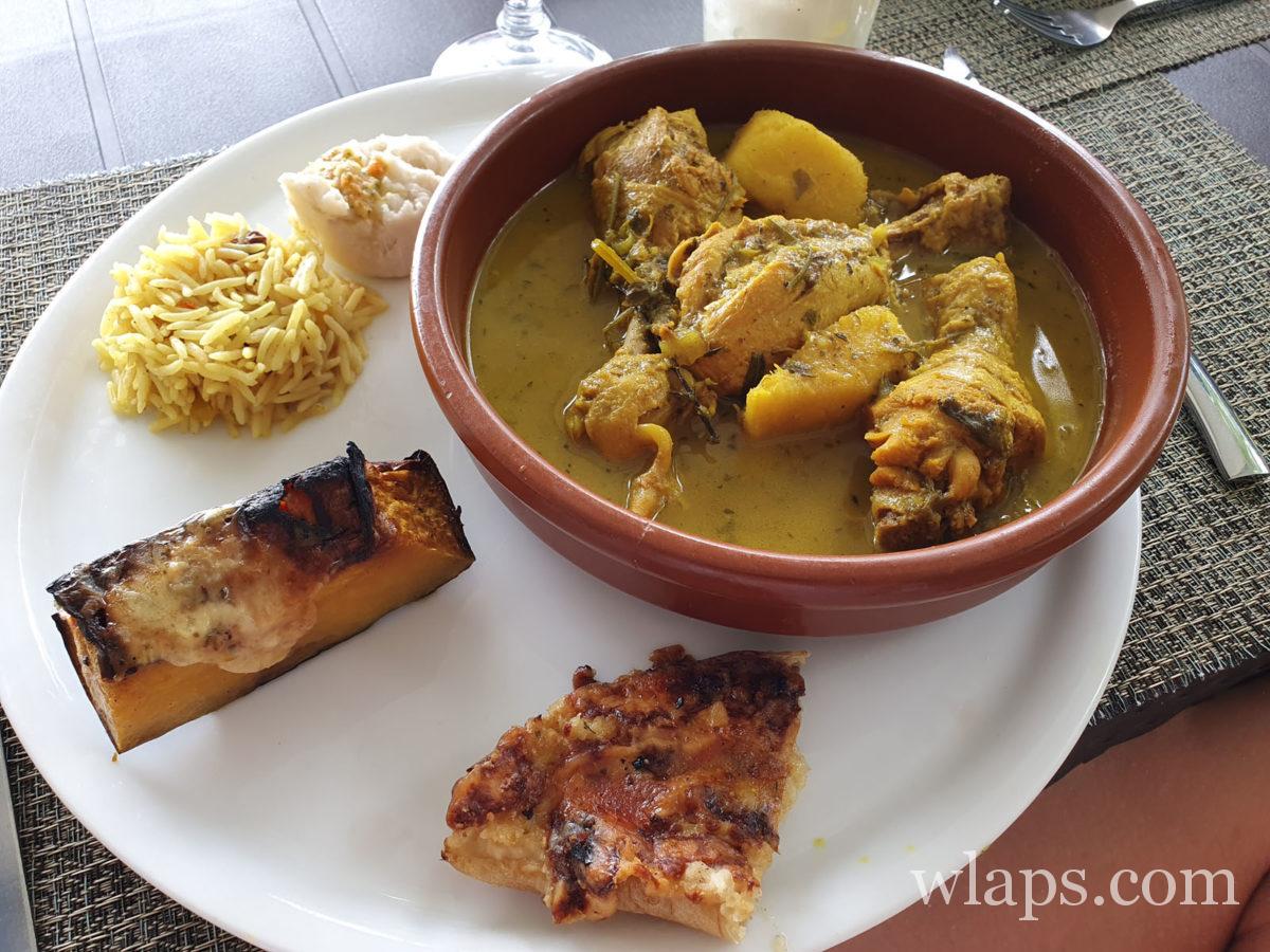 Colombo de poulet au restaurant de la Désirade