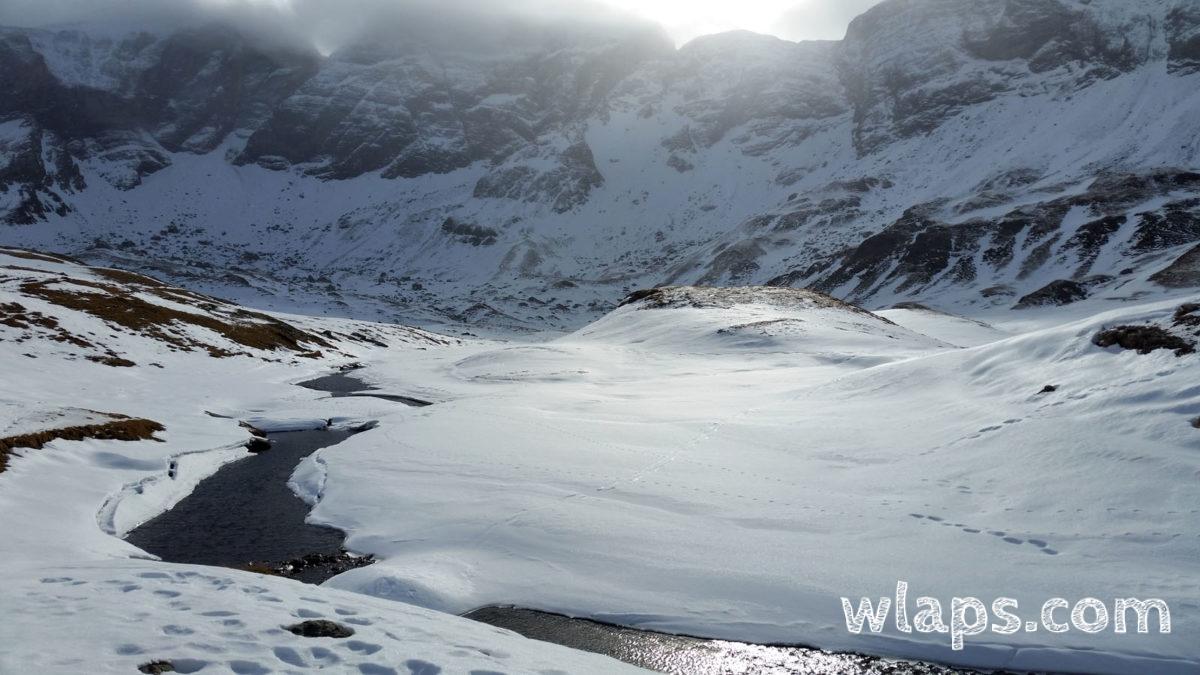 Neige en décembre dans le cirque de Troumouse