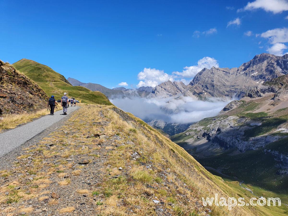 Au retour de notre randonnée depuis le col de Tentes, le ciel se couvre de nuages qui montent de Gavarnie