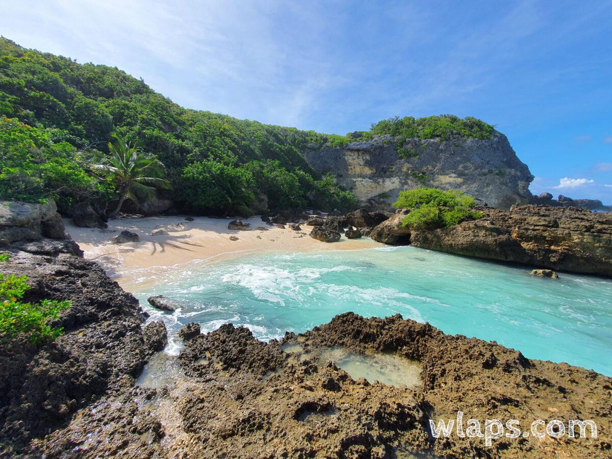 But de notre randonnée pédestre guadeloupéenne du jour : le Trou à Man Louis