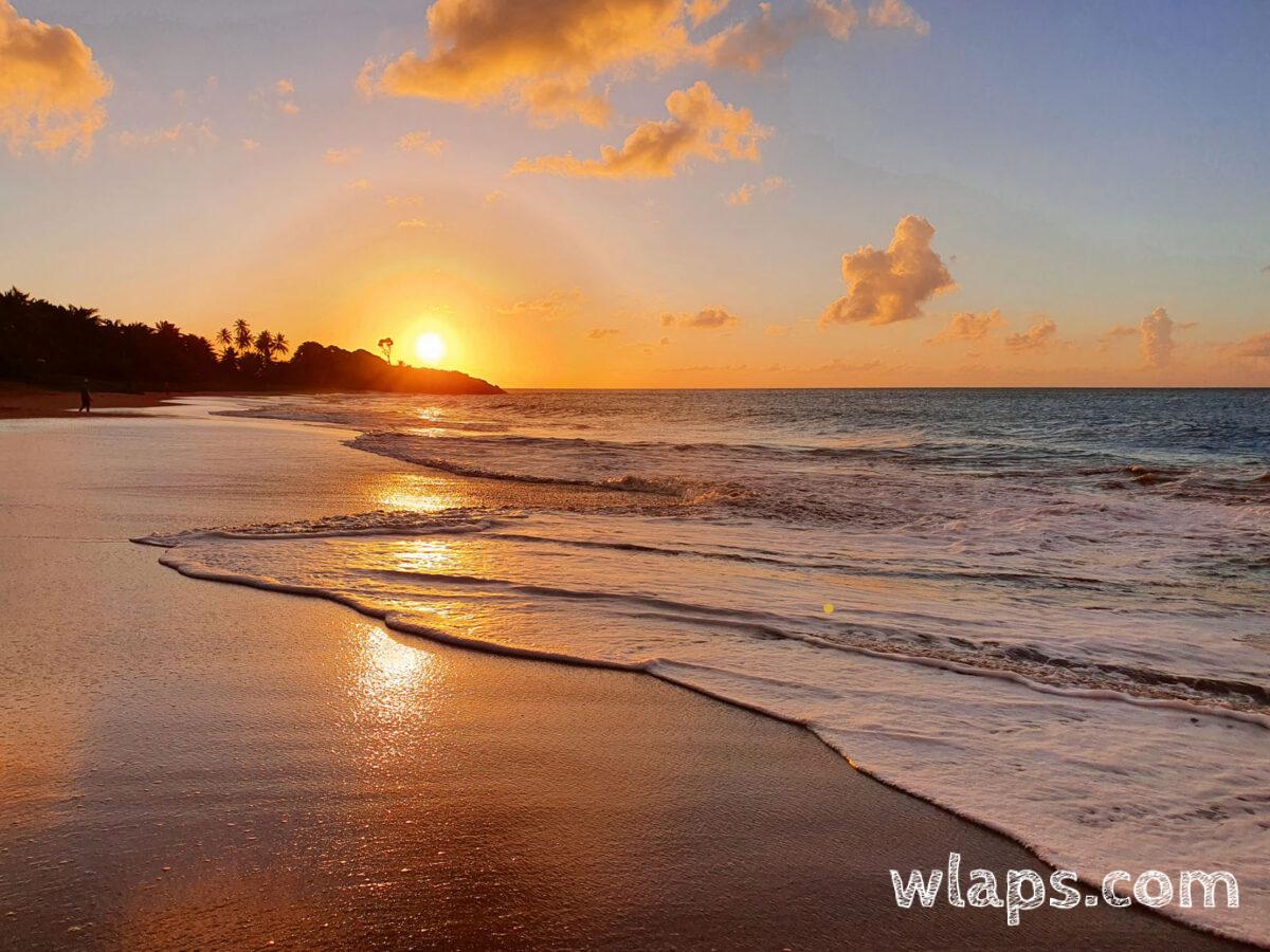 Anse Rifflet au coucher de soleil
