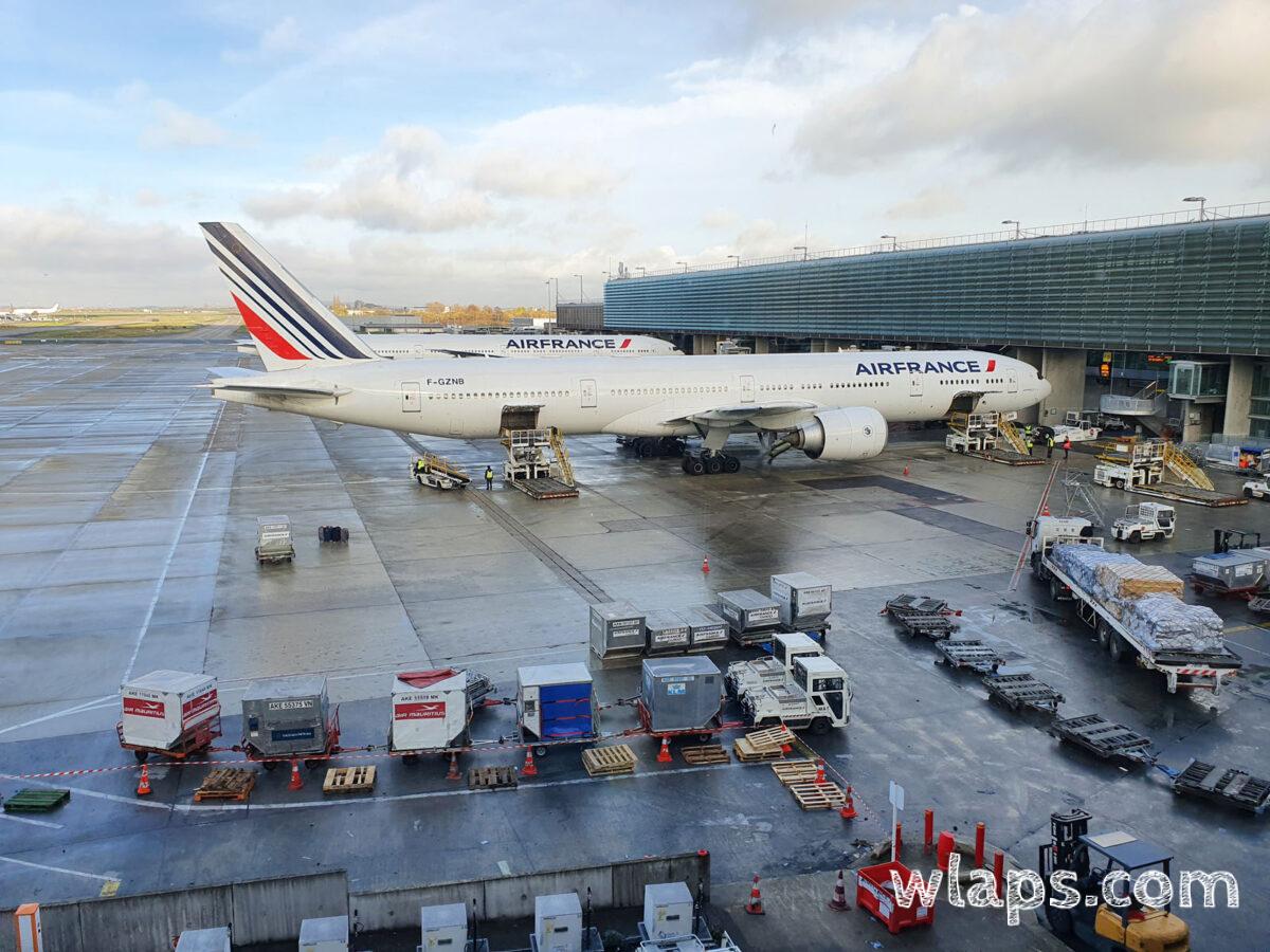Avion Air France retardé sur le tarmac pour cause de contrôles à l'arrivée à Paris
