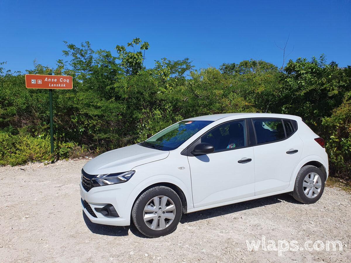 Notre voiture de location louée chez Cubix Location à Marie-Galante