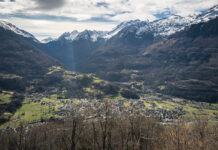 Que faire le temps d’un week-end à Luz-Saint-Sauveur : nature, randonnées et bonnes adresses Point de vue sur le village de Luz Saint Sauveur dans les Pyrénées