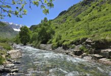 Pyrénées : Pause fraîcheur au pied du cirque de Troumouse